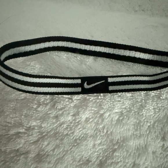NIKE Bundle Swoosh & Just Do It Headbands - Picture 8 of 10